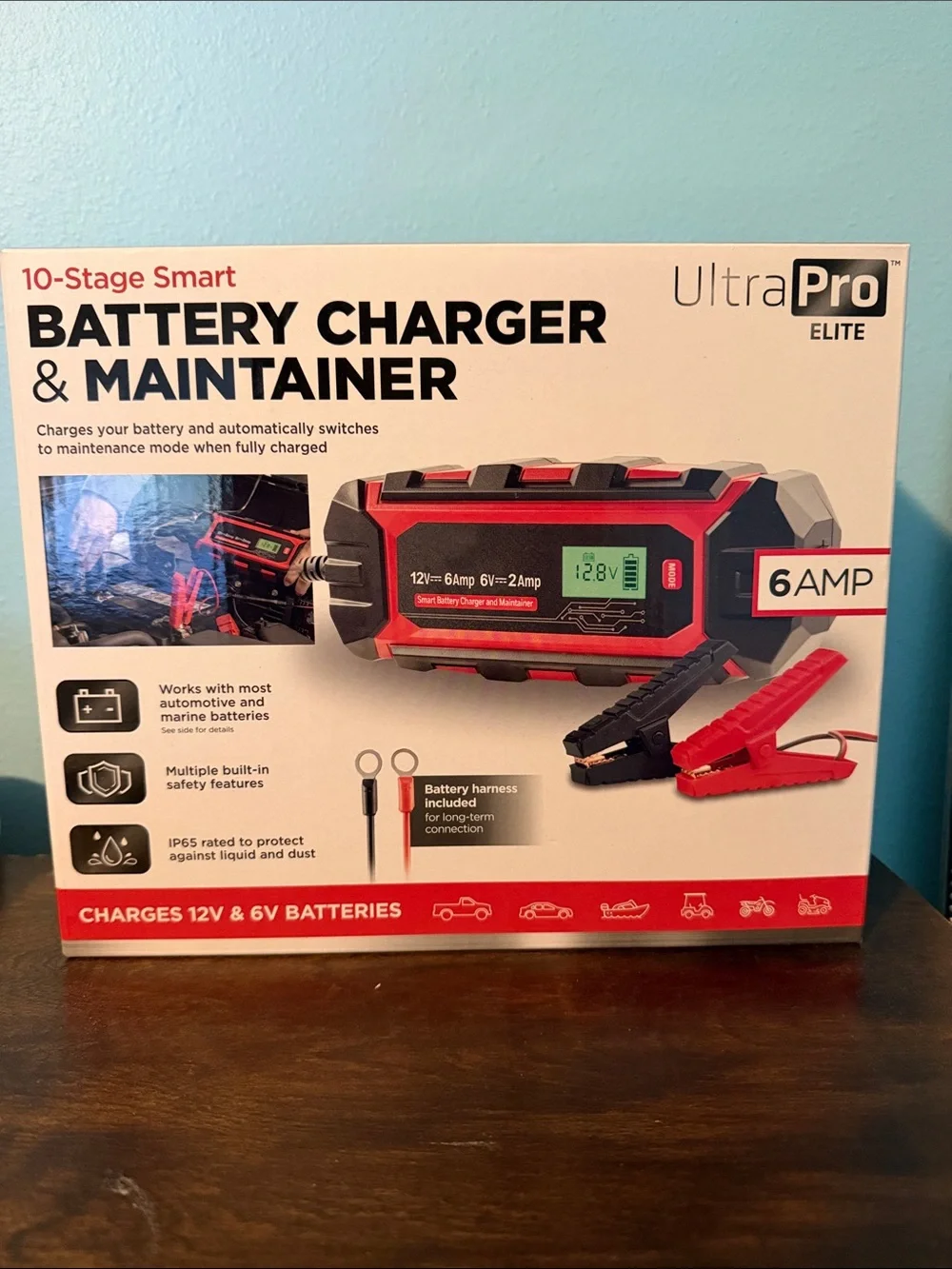 6AMP Red & Black Battery Charger & Maintainer
